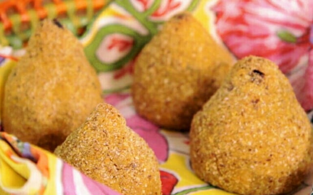 Coxinha fit de batata doce sem glúten e lactose