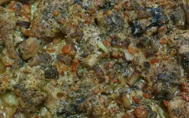 Frango assado com batata da Jujufe