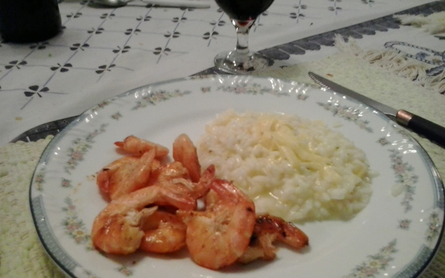 Risoto de limão siciliano com camarões