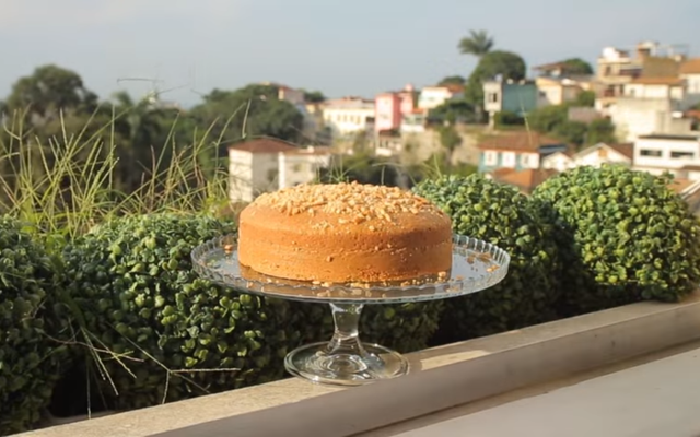 Bolo de aveia com castanha-de-caju