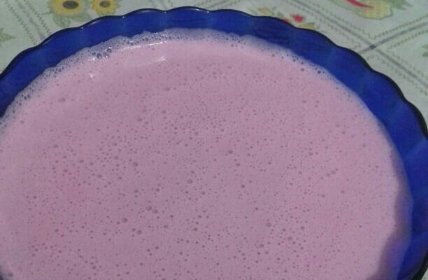 Gelatina cremosa com creme de leite