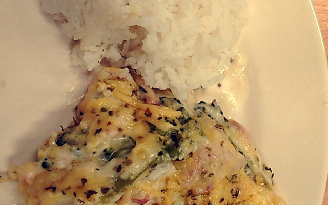 Lasanha de brócolis com molho branco