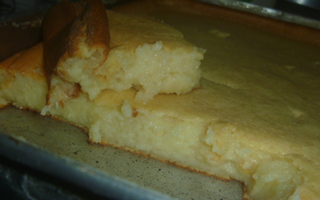 Bolo cremoso de aipim