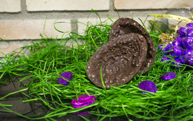 Ovo de páscoa com coronel