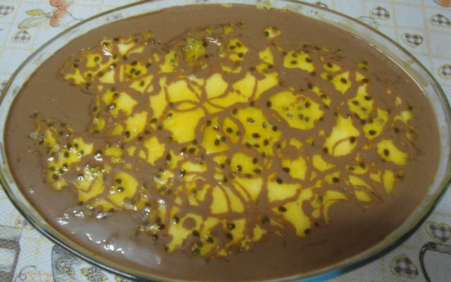 Pavê de mousse de maracujá