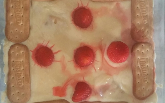 Pavê de morango fácil