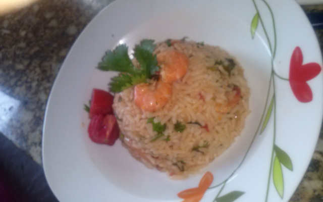Arroz com camarão muito fácil