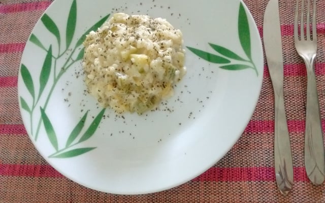 Risoto de abobrinha com gorgonzola e limão