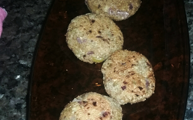 Hambúrguer de aveia vegetariano