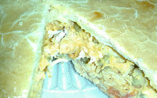 Empadão de frango cremoso