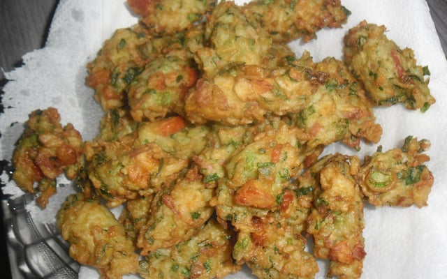 Bolinho de arroz com espinafre