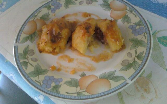 Nhocão de mandioca com carne seca