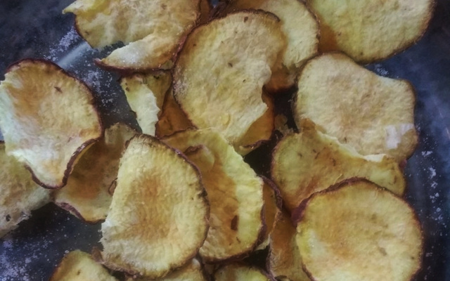 Chips de batata doce de micro-ondas