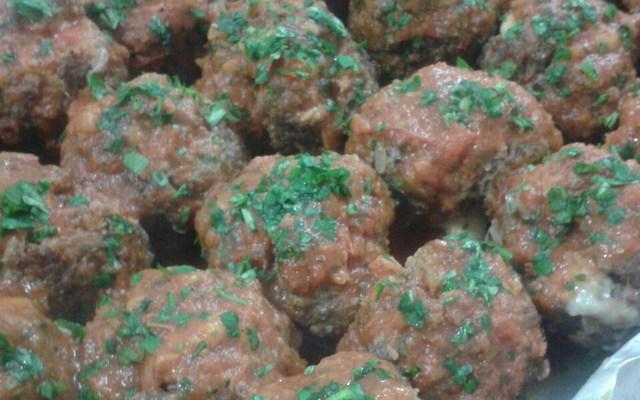 Porpeta de bacon recheada com mussarela