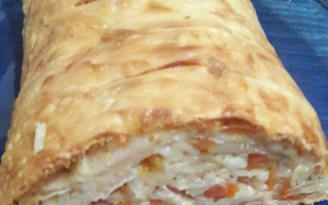 Rocambole de massa de Pastel