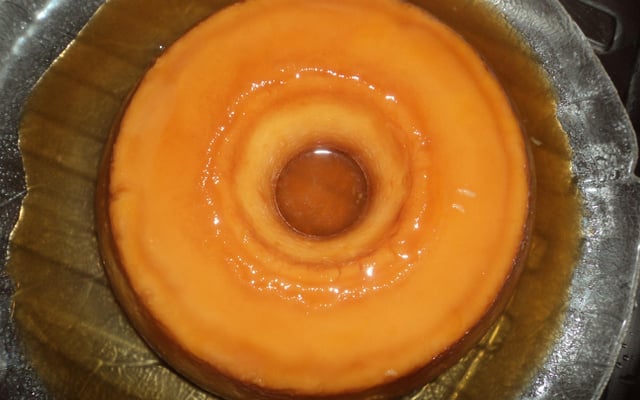 Pudim de leite condensado e creme de leite