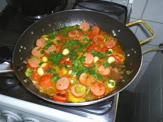 Salsichão verde e amarelo