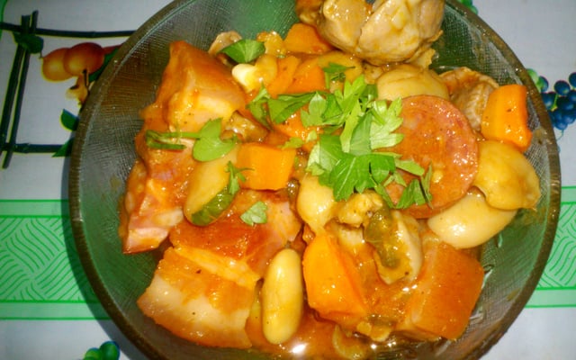 Moelas guisadas com feijoca