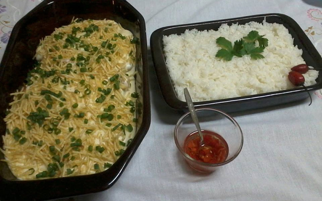 Tilápia crocante ao molho de requeijão