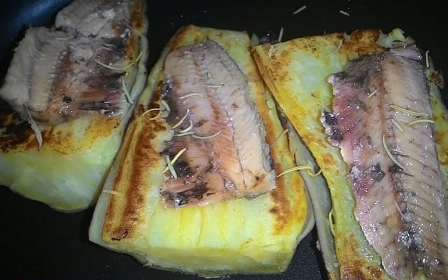 Sardinha com batata doce tostada