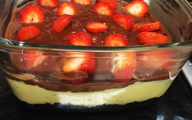 Sobremesa de leite condensado com biscoito oreo