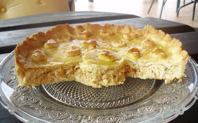 Torta de frango de massa semipodre