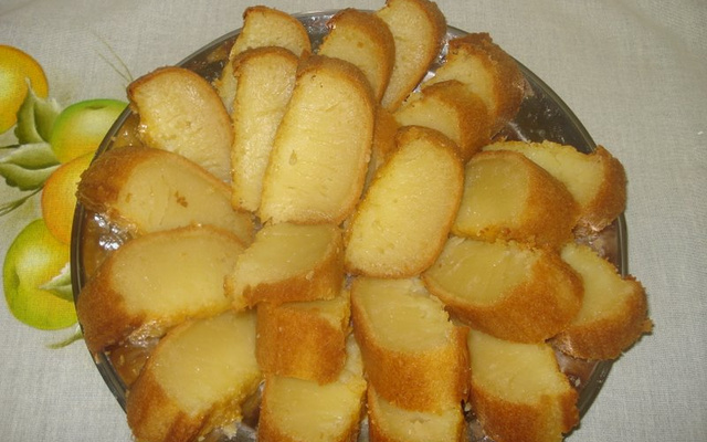 Bolo de queijo cremoso