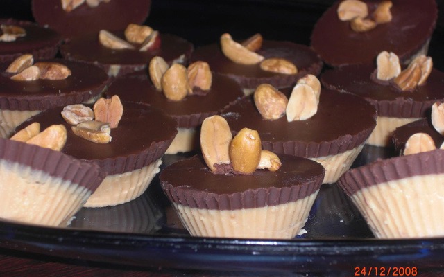 Peanut Butter Cups ( Copinhos de Manteiga de Amendoim)