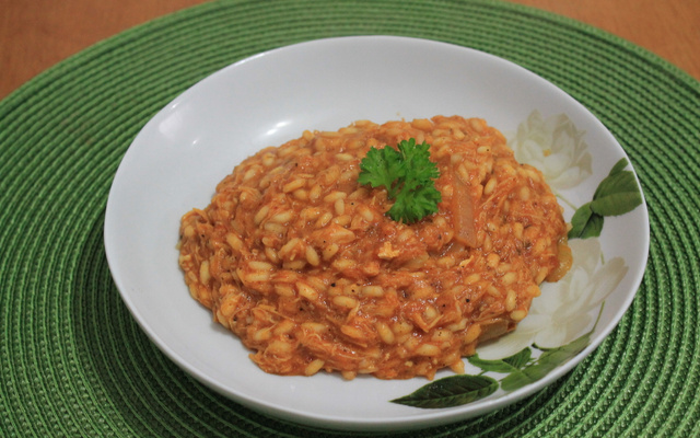 Risoto de frango com creme de leite