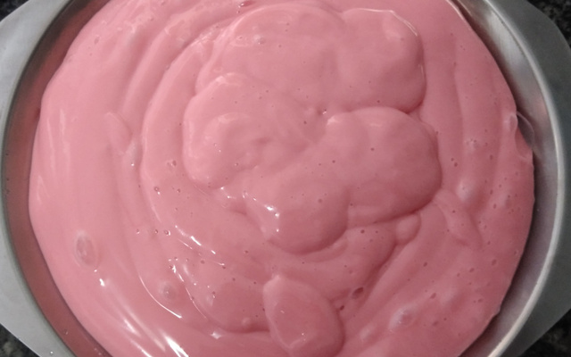 Mousse de morango Fácil