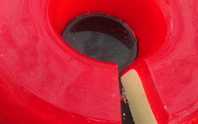 Gelatina recheada fácil e prática