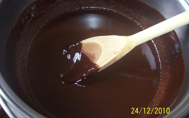 Calda de chocolate wondeful para recheios e coberturas diversas