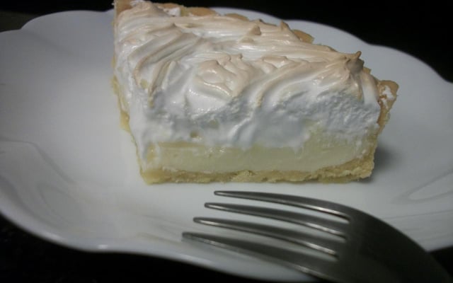 Torta de limão com cobertura de marshmallow