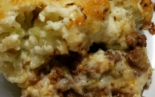 Couve-flor gratinada com carne moída