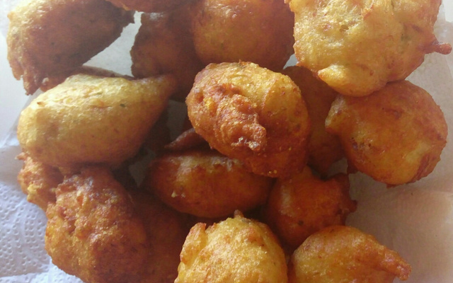 Bolinho de arroz com atum