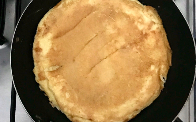 Pão de queijo de frigideira fitness