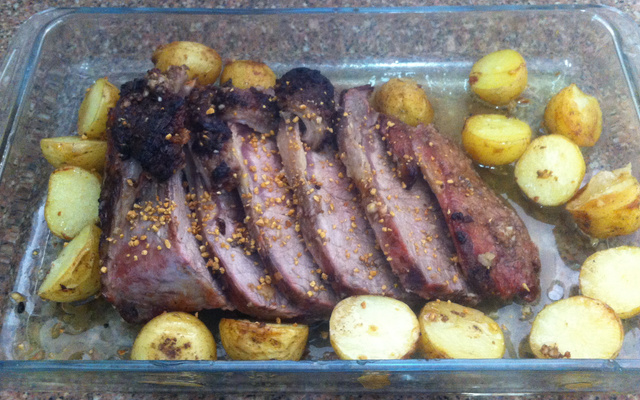 Contra-filé (chorizo) ao forno com batata bolinha