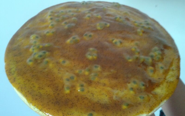 Torta gelada de maracujá