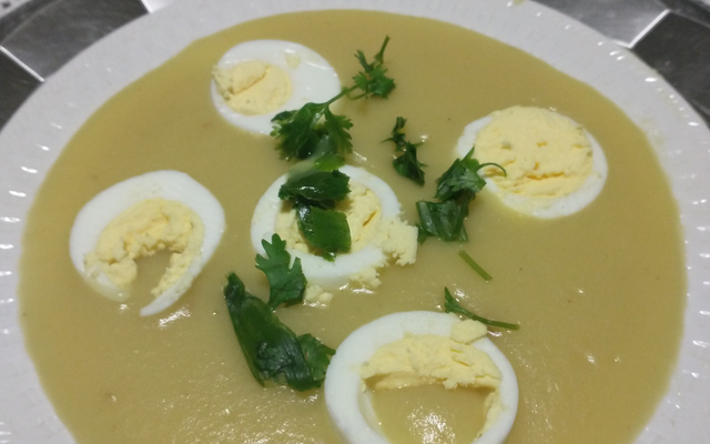 Creme de batatas com ovos
