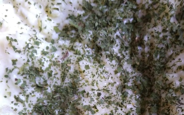 Purê de batata doce com salsinha