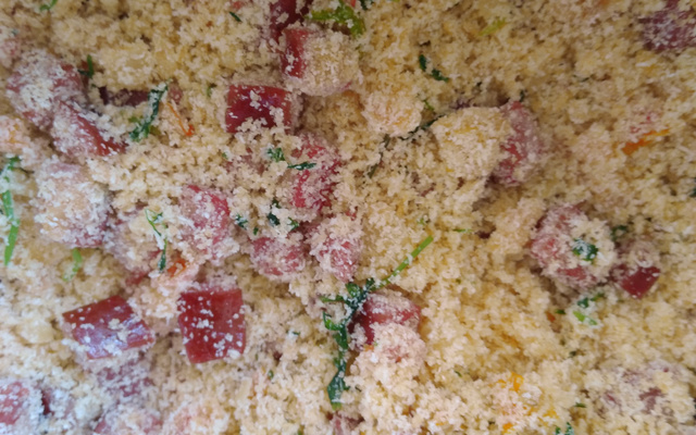 Farofa de linguiça calabresa