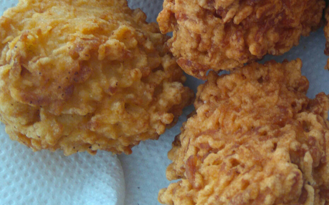 Bolinho de arroz crocante