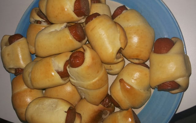 Enroladinhos de salsicha (assado)