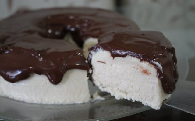 Sorvete maria-mole com ganache