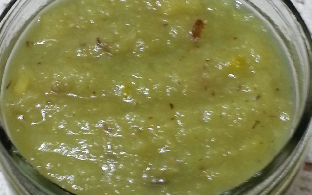 Geléia de abacaxi com pimenta