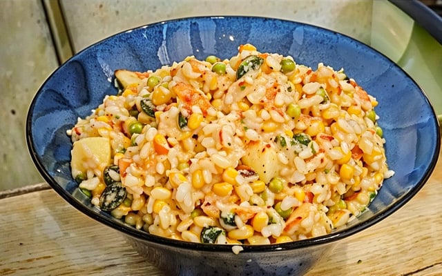 Salada tropical refrescante