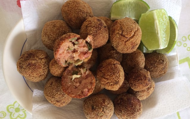 Bolinho de linguiça da mamãe
