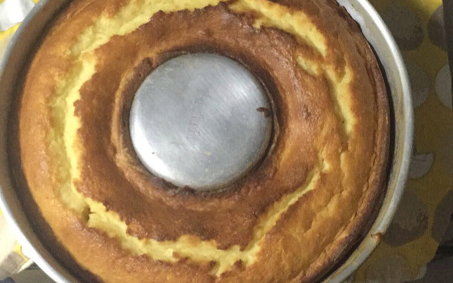 Bolo de aipim cozido tia Helena