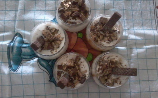 Torta de bis com sorvete