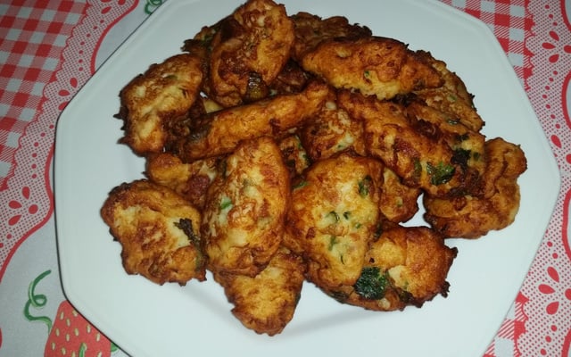 Bolinho de batata com atum